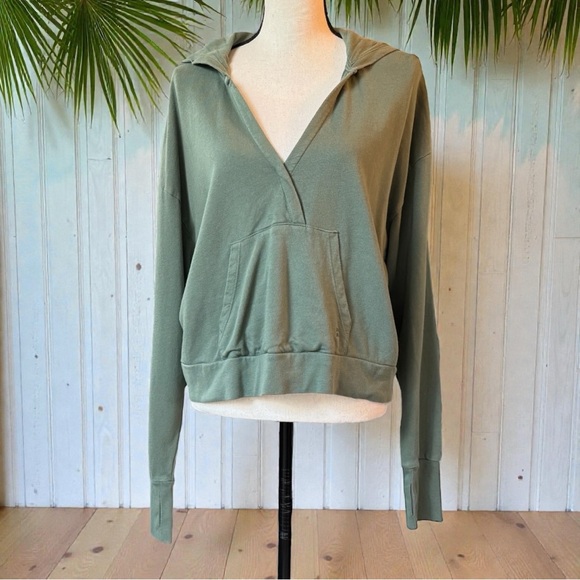Sweaty Betty Tops - Sweaty Betty Green Hooded Pullover Sweatshirt | Size M